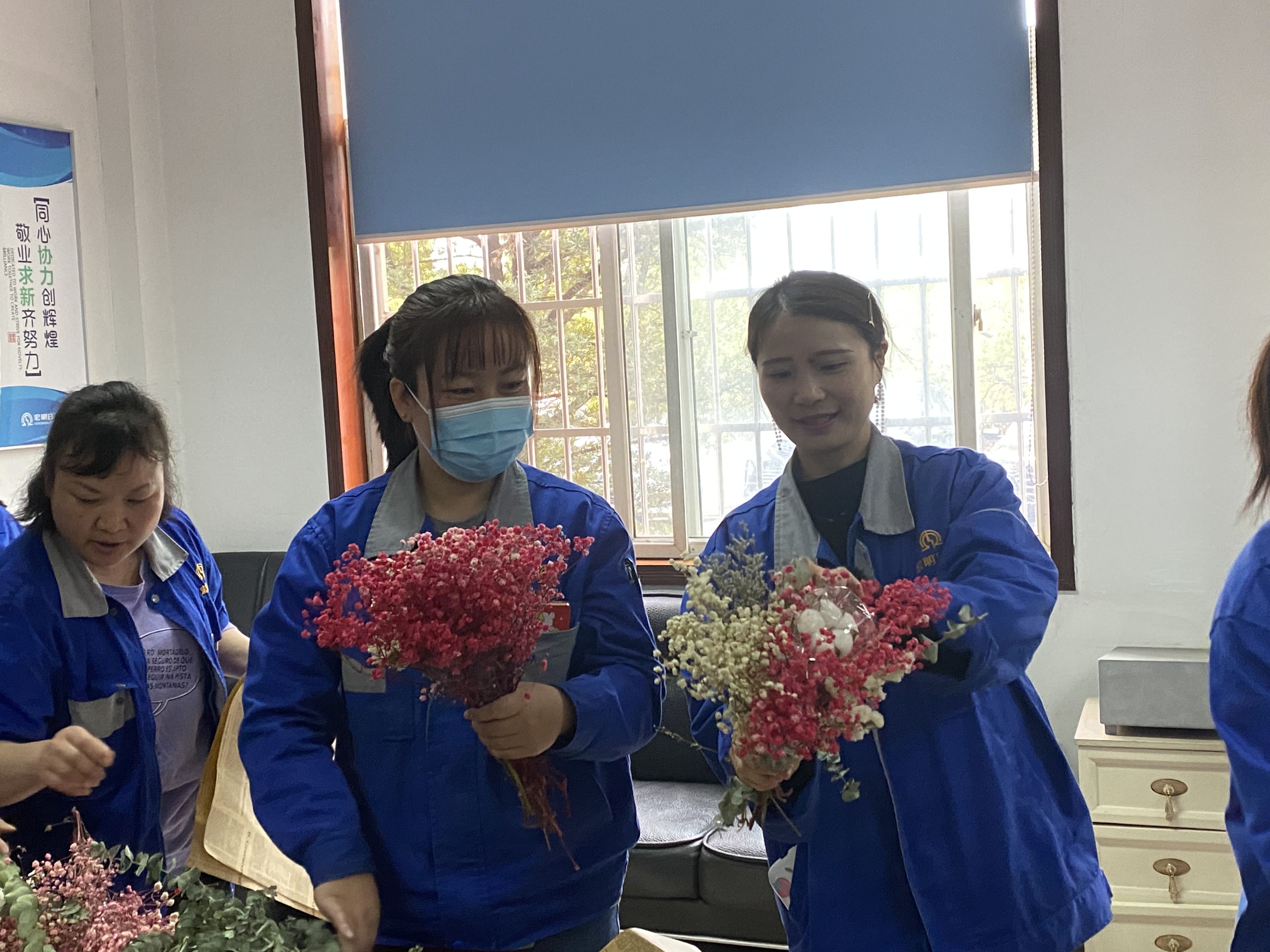 开云在线-开云（中国）
,宏明日望,株洲电子科技,湖南电容器,株洲电容器,电容器